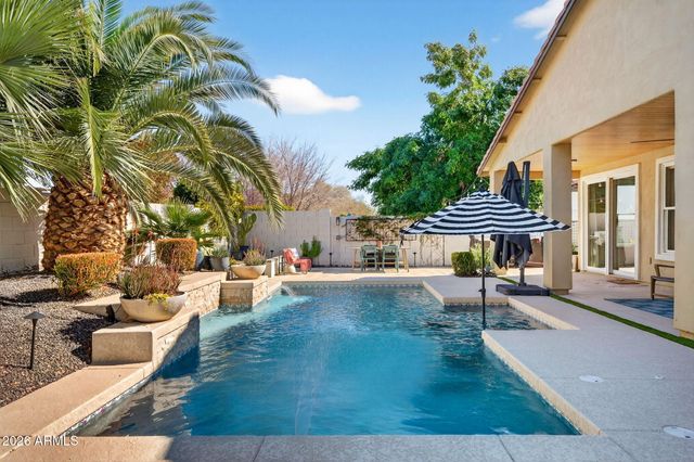 2326 E BALSAM Drive, Chandler, AZ 85286