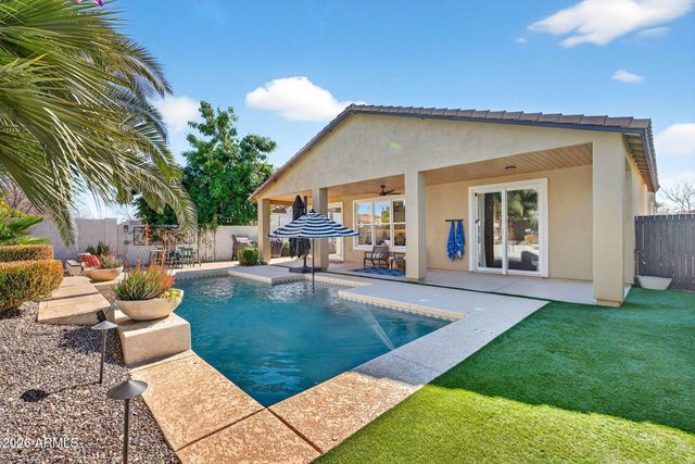 2326 E BALSAM Drive, Chandler, AZ 85286