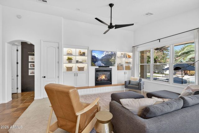 2326 E BALSAM Drive, Chandler, AZ 85286