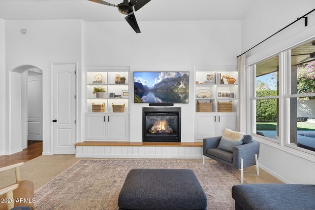 2326 E BALSAM Drive, Chandler, AZ 85286