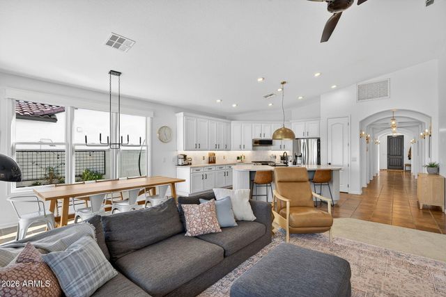 2326 E BALSAM Drive, Chandler, AZ 85286