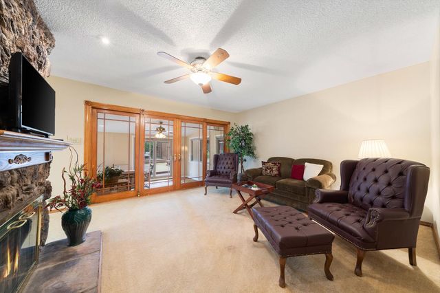 6606 Rexford Way, Carmichael, CA 95608