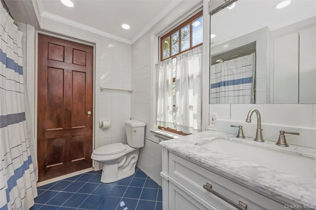 80-45 Grenfell Street, Kew Gardens, NY 11415