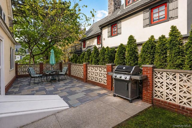 80-45 Grenfell Street, Kew Gardens, NY 11415