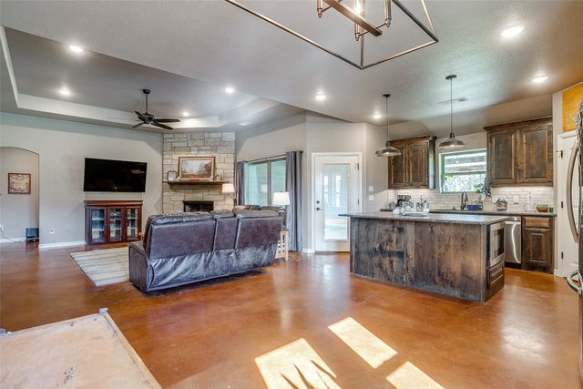 1028 Hope Court, Boyd, TX 76023