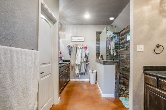 1028 Hope Court, Boyd, TX 76023