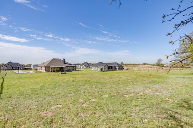 1028 Hope Court, Boyd, TX 76023