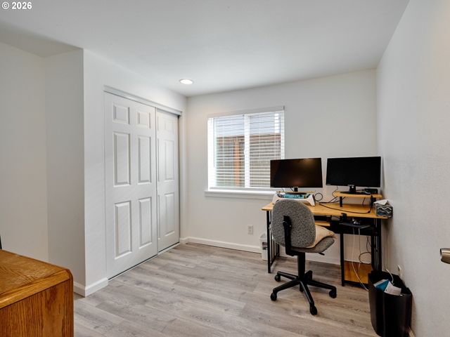 5905 Se HAZEL Pl, Milwaukie, OR 97222