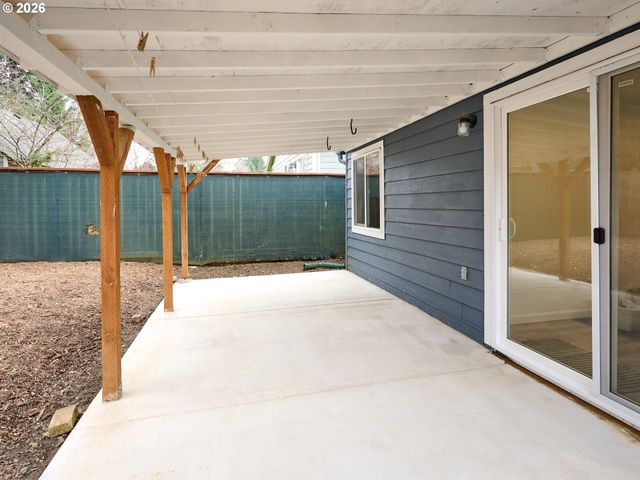 5905 Se HAZEL Pl, Milwaukie, OR 97222