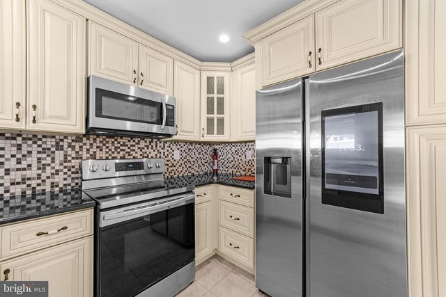 99 HARMONY RD, Levittown, PA 19056