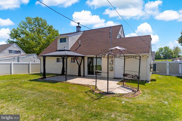 99 HARMONY RD, Levittown, PA 19056