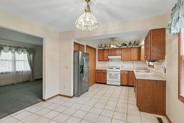 5595 N 14th Street, Kalamazoo, MI 49009