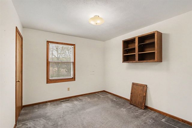 5595 N 14th Street, Kalamazoo, MI 49009