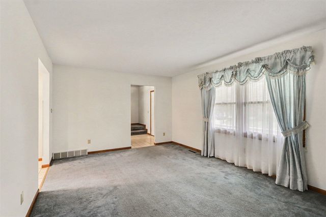 5595 N 14th Street, Kalamazoo, MI 49009