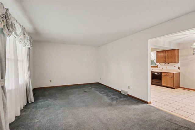 5595 N 14th Street, Kalamazoo, MI 49009