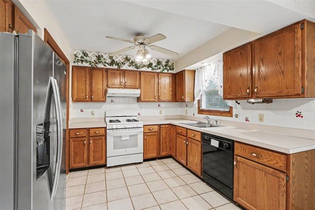 5595 N 14th Street, Kalamazoo, MI 49009