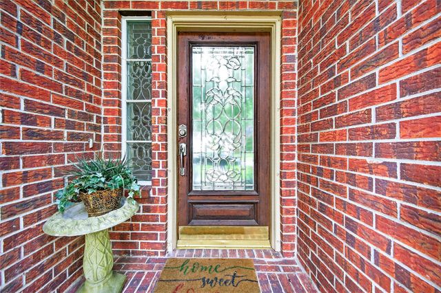 11931 Mckinney Falls Lane, Sugar Land, TX 77498