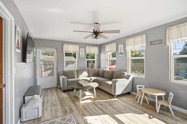 705 E Grace Street, Rensselaer, IN 47978