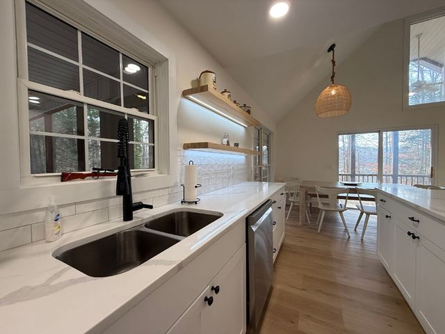 574 Knottywood Drive, Lavonia, GA 30553