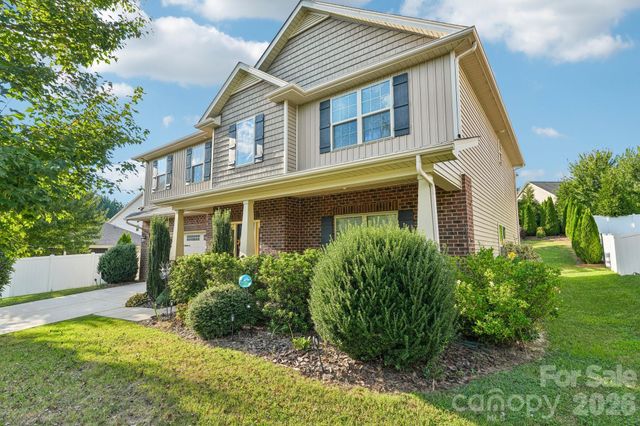 201 Taylors Creek Street, Mount Holly, NC 28120