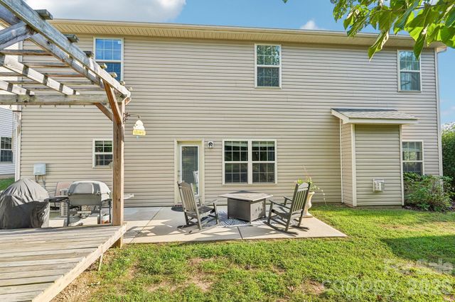 201 Taylors Creek Street, Mount Holly, NC 28120