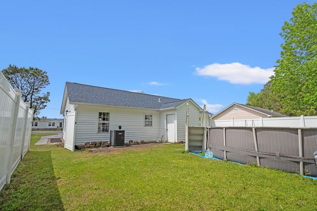 5168 Spring St., Loris, SC 29569