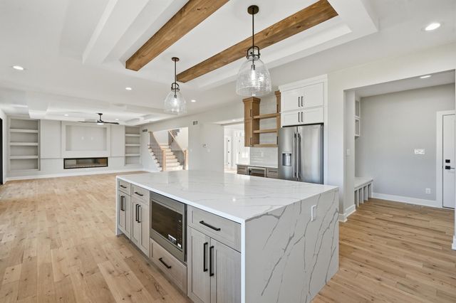 9601 Tall Grass Trail, St. John, IN 46373