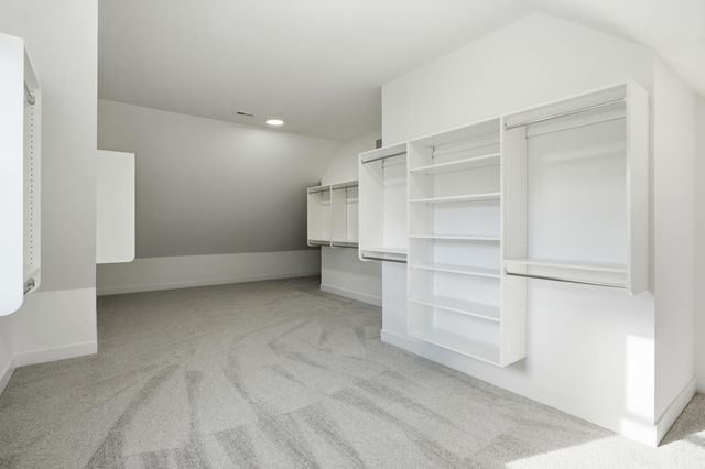 9601 Tall Grass Trail, St. John, IN 46373