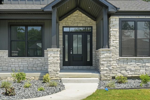 9601 Tall Grass Trail, St. John, IN 46373