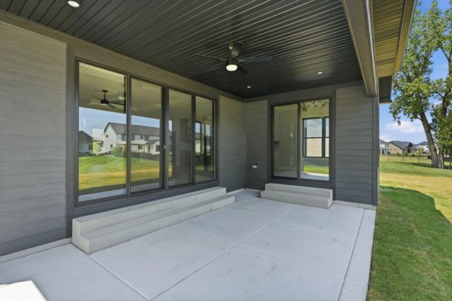 9601 Tall Grass Trail, St. John, IN 46373