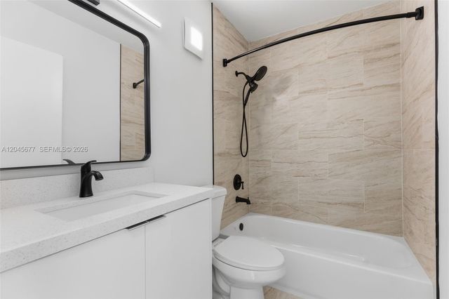 1030 NW 123rd Ct 706, Miami, FL 33182