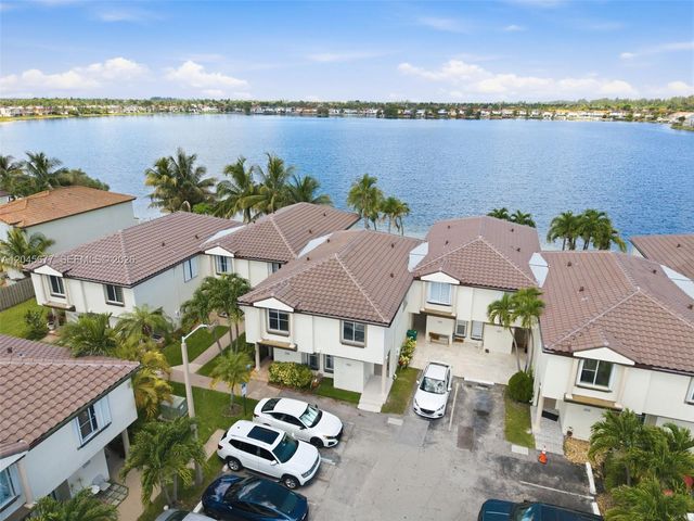 1030 NW 123rd Ct 706, Miami, FL 33182