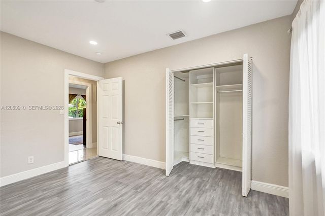 1146 NE 17th Terrace, Fort Lauderdale, FL 33304