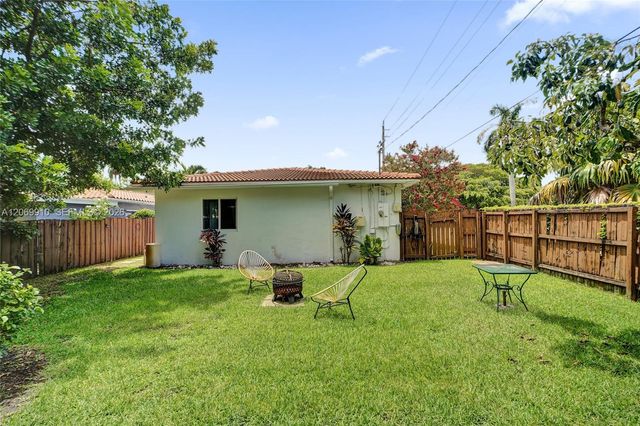 1146 NE 17th Terrace, Fort Lauderdale, FL 33304