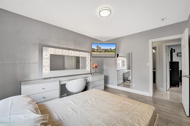 1146 NE 17th Terrace, Fort Lauderdale, FL 33304