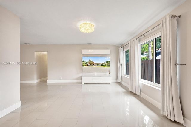 1146 NE 17th Terrace, Fort Lauderdale, FL 33304