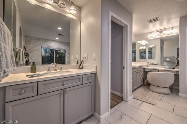 7865 Alameda Creek Street, Las Vegas, NV 89113