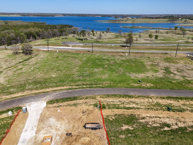 532 LAKESHORE Terrace, Windom, TX 75492