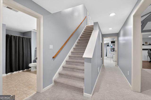 3913 Springtree Lane, Hoschton, GA 30548