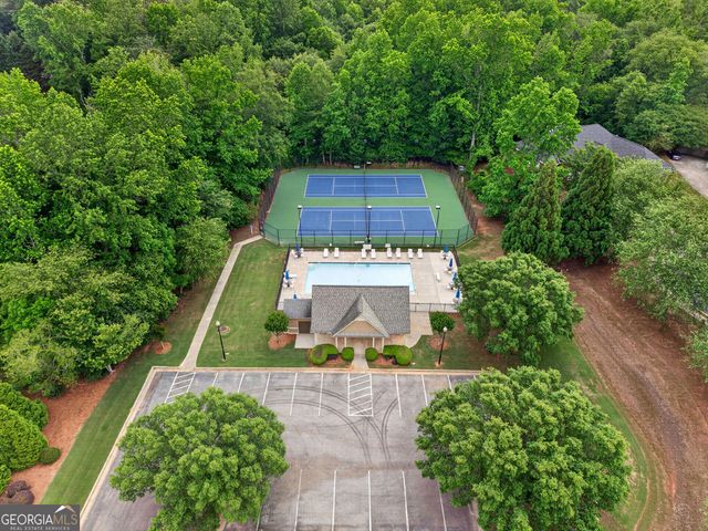 3913 Springtree Lane, Hoschton, GA 30548