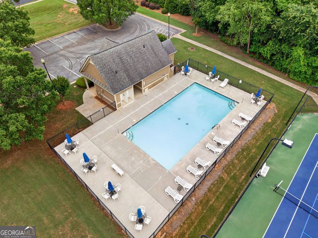 3913 Springtree Lane, Hoschton, GA 30548