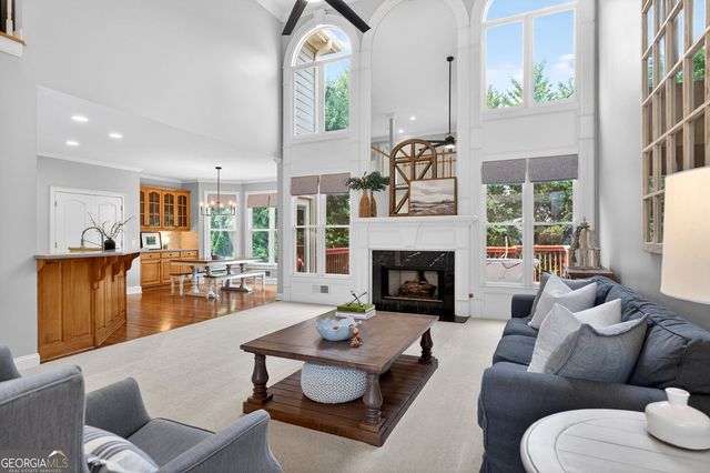 3913 Springtree Lane, Hoschton, GA 30548