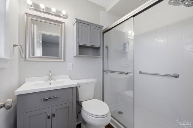 2335 Merle Cir, Pensacola, FL 32526