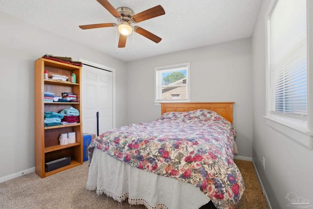 2335 Merle Cir, Pensacola, FL 32526