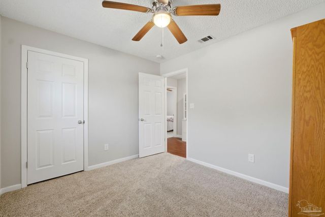 2335 Merle Cir, Pensacola, FL 32526