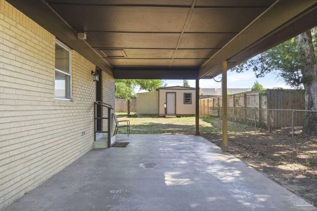 2335 Merle Cir, Pensacola, FL 32526