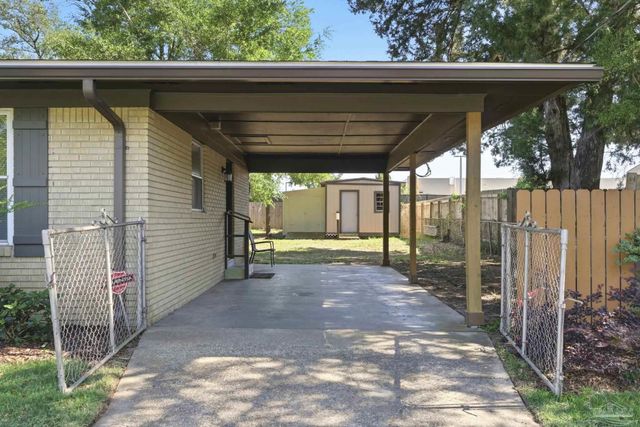 2335 Merle Cir, Pensacola, FL 32526