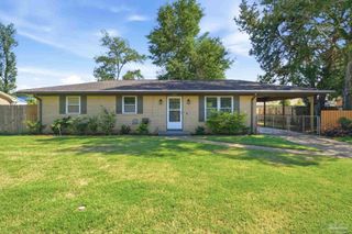 2335 Merle Cir, Pensacola, FL 32526