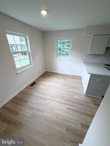 15023 CHERRYDALE DR, Woodbridge, VA 22193