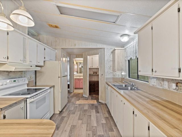 17718 ROCKLEDGE AVENUE, Spring Hill, FL 34610